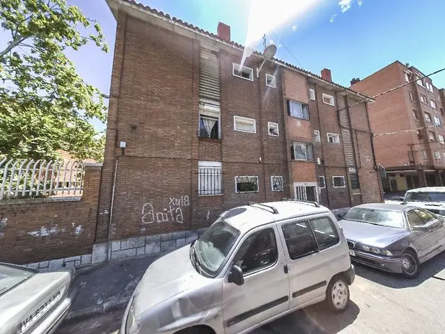 Calle Pavo Real, 16