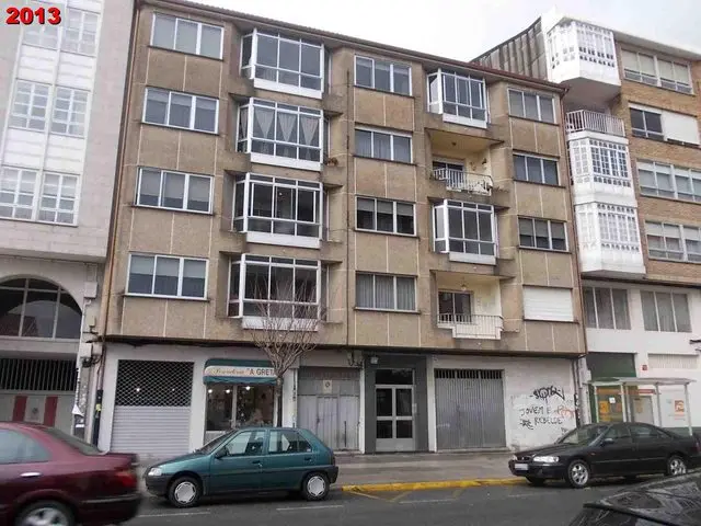 Avenida de Naturales, 13