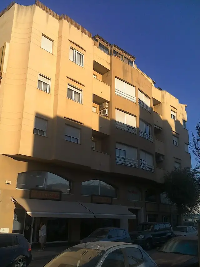 Calle Poeta Salvador Rueda, 11