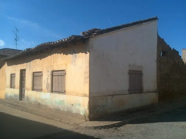 Calle Afueras, 39