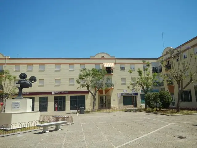 Plaza Gran Cinema, 32