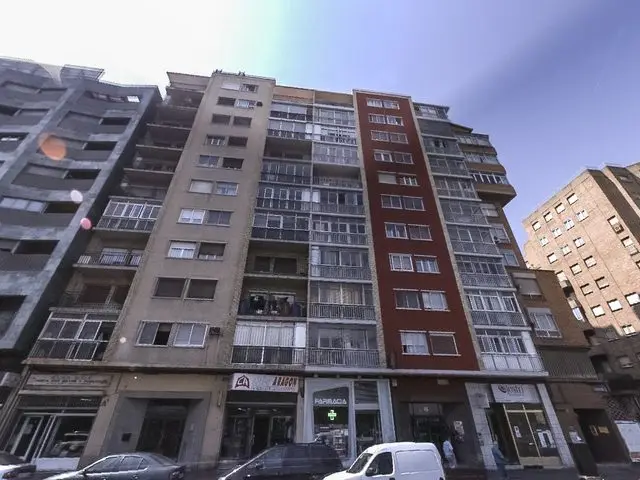 Avenida Navarra, 63, -1º 4