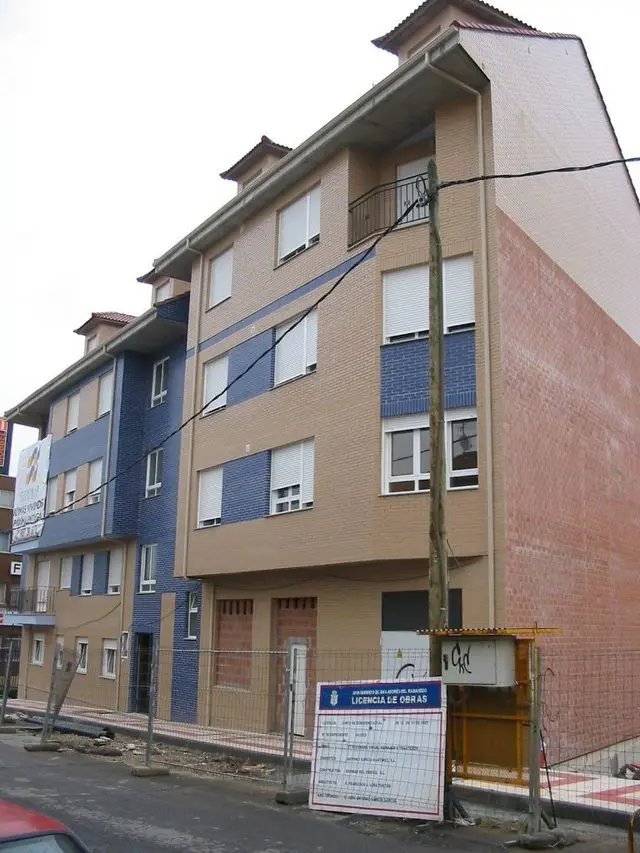 Calle Via Lactea, Planta 1
