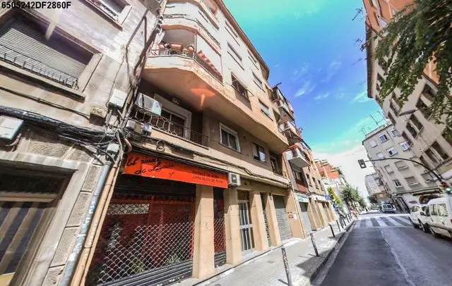 Calle Montseny 94 1º 1ª