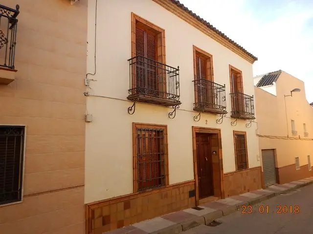 Calle Cervantes, 2