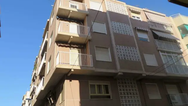 Calle Gabriel Miro, 48