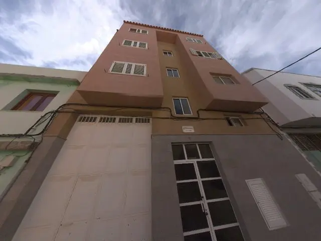 Calle Emilio Castelar, 4