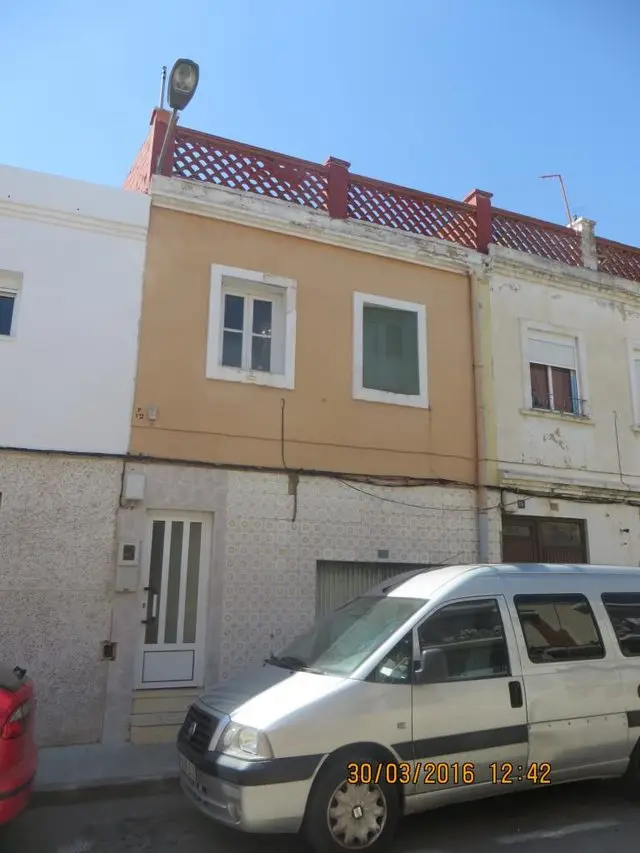Calle Zaragoza, 38