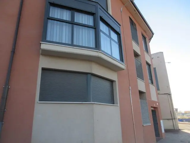 Calle Martín Zurba, 23