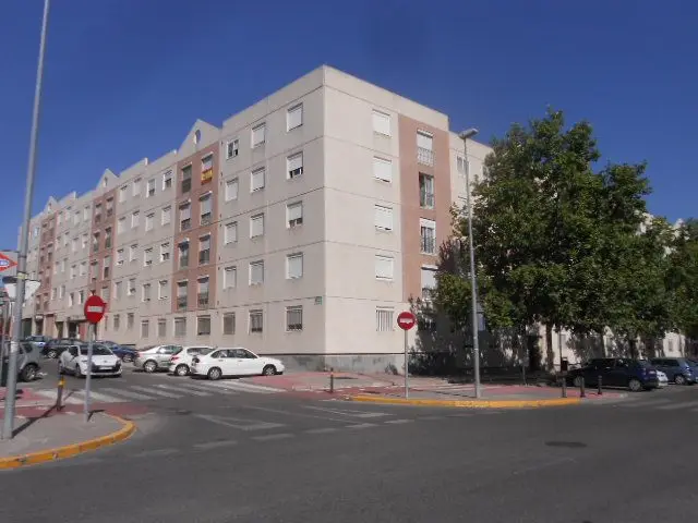 Calle Adolfo Perez Esquivel, 1, Bj 2