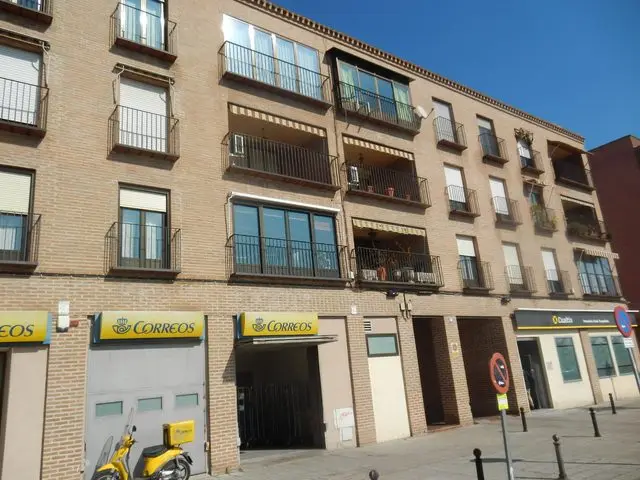 Ronda del Canillo 17