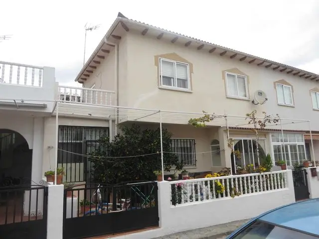 Avenida Constitución 63 n y 63 Ñ