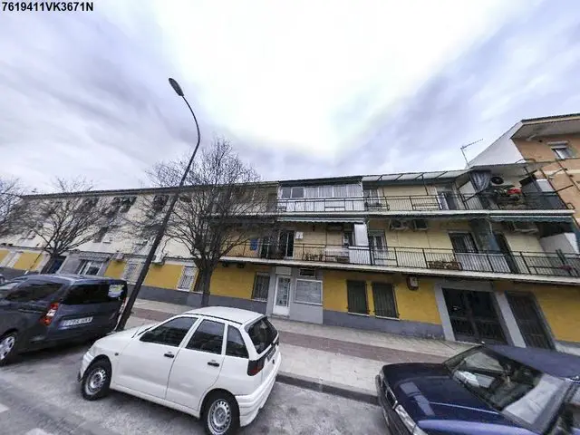 Calle Ferrocarril, 35, Bajo
