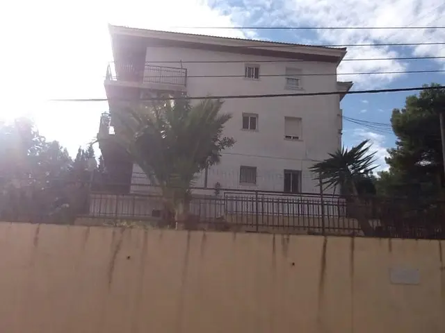 Avenida Comte Gómez de Orbaneja, 83, Planta 0, Puerta 1
