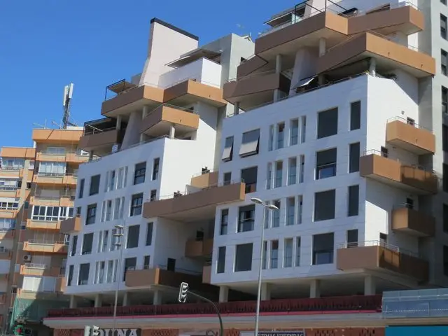 Gran Vía Ronda Norte, 24, -3º 152