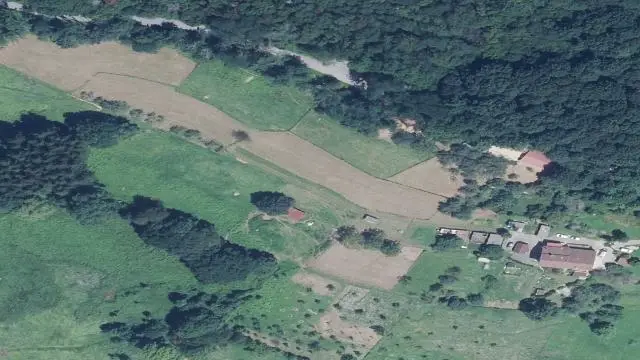 Centro Comercial Mamut, Hoy "Alcampo" Astigarragako Bidea 2, Enclavado en el Polígono de Ugaldetxo del Valle de Oiartzun-Oficina Señalada Con el Número Seis, Situado en la Planta Baja, Que en Realidad Es Tercera