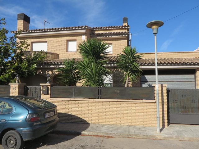 Calle Priorat, 23
