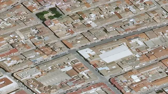 Calle Abadia Sn Pbj Puerta Derecha