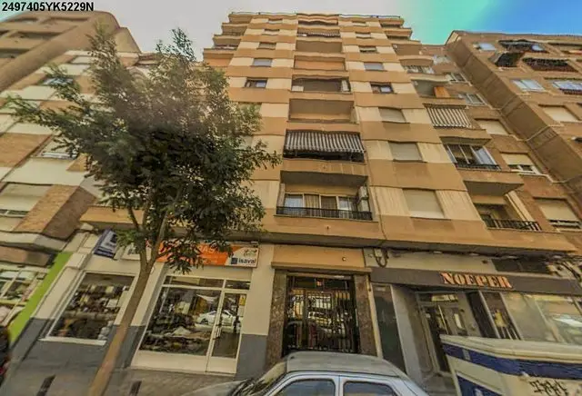 Avenida Valencia, 21