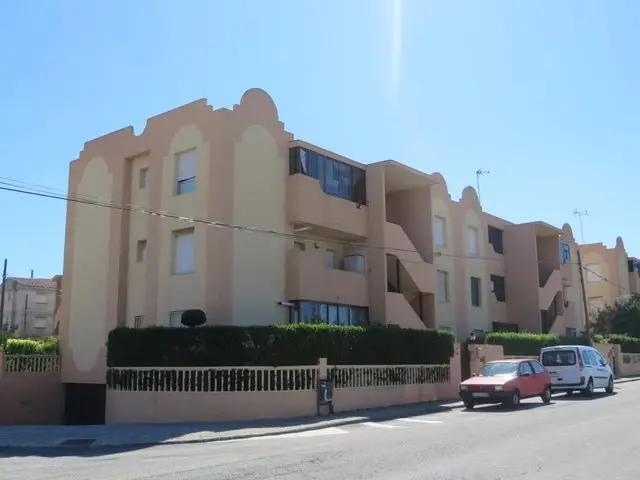 Avenida Francesc Macià 6, Bloque: a, Escalera: 4, Planta: 1, Puerta: 2
