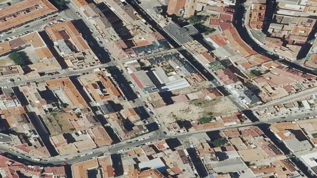 Paseo Dirección, 94