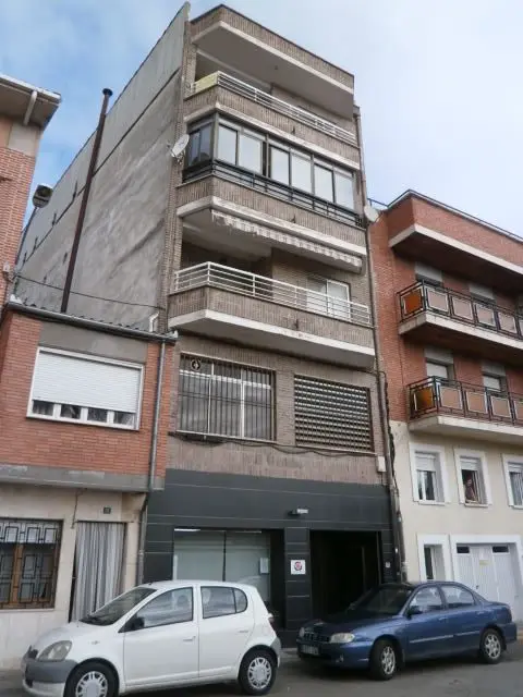 Calle Real, 6-8-10