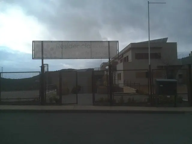 Plaza de la Entrada, Garaje Urb Ciudad Jardín, 8 de la Guardia