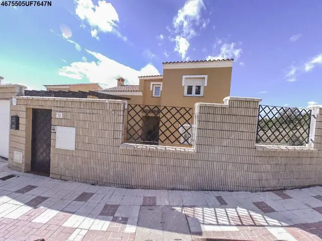 Avenida Peinado Grande, 28