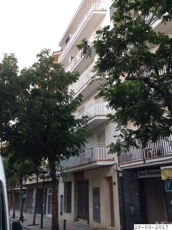Avenida Frederic Mistral 19 Esc 1 2º 3ª
