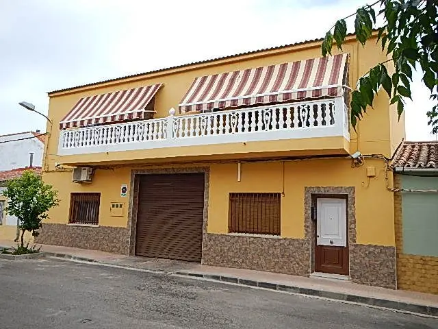 Calle Montánchez 25 27