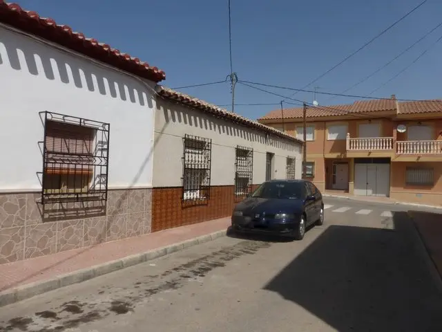 Calle Narciso Yepes, 2