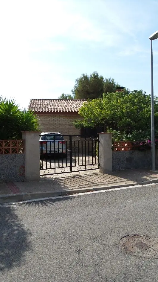 Calle Joan Salvat-Papaseit, 9