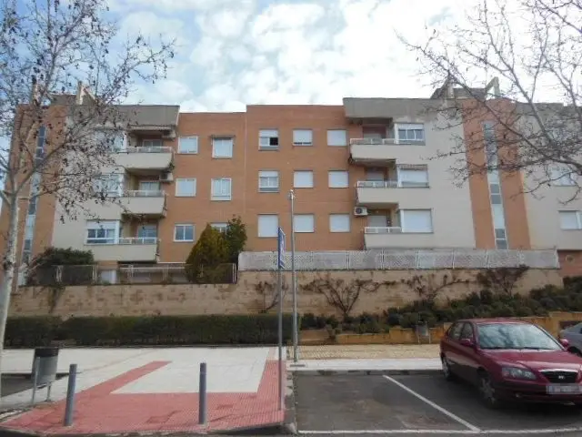 Avenida Pedro San Vazquez, 33