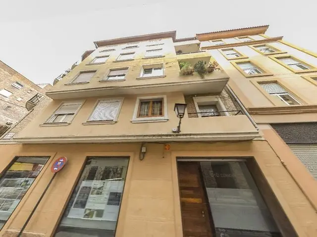 Calle Refugio, 10