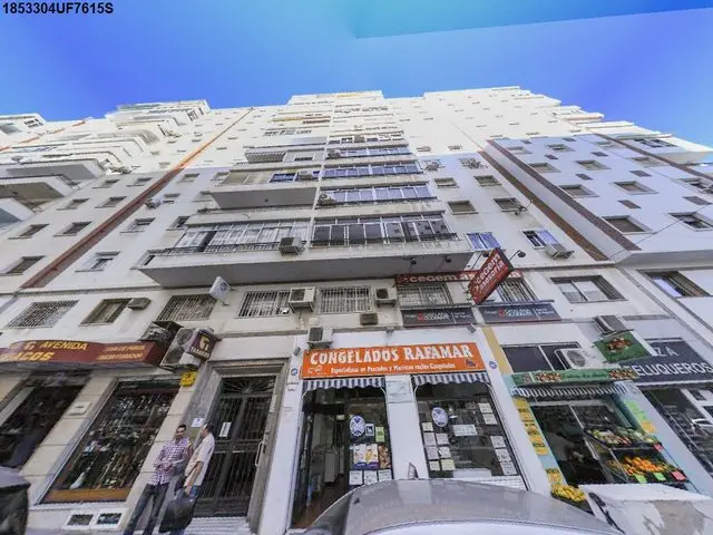 Avenida San Sebastián, 4