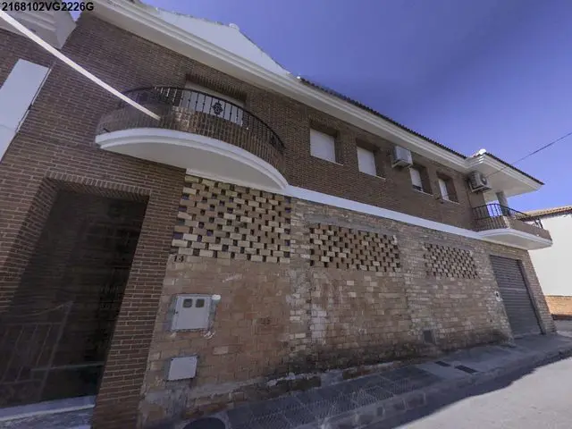 Calle Girasoles 14
