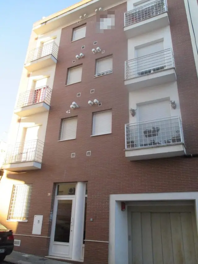 Calle Virgen de Montemayor, 28-30, 28