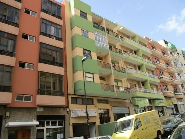 Calle Ramón Trujillo, 11