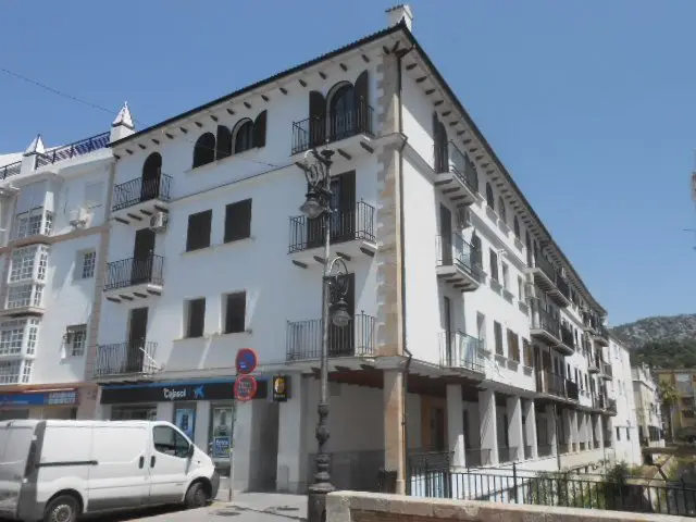 Avenida Doctor Solis Pascual, 2, -1º 18