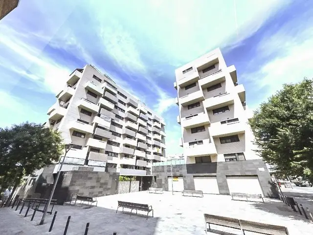 Paseo Zona Franca, 219, 2º 3