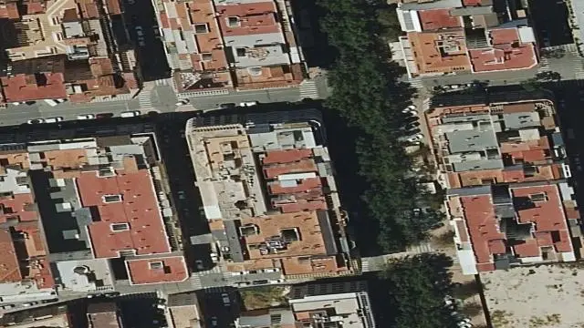 Avenida Teodomiro, 42, Planta 5º
