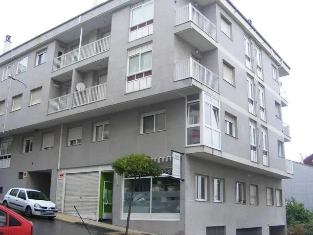 Rúa Tomás Rodríguez Punxín 12