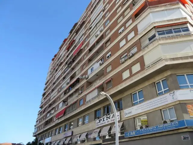 Avenida Libertad, 8