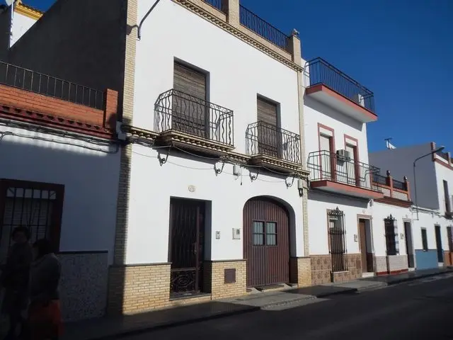 Calle Andres Bellido, 27