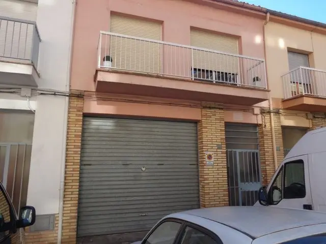 Calle Torras i Bages, 77