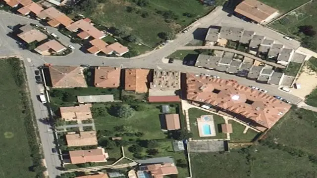 Cl Santiago Apostol 20, 00, 01 40500