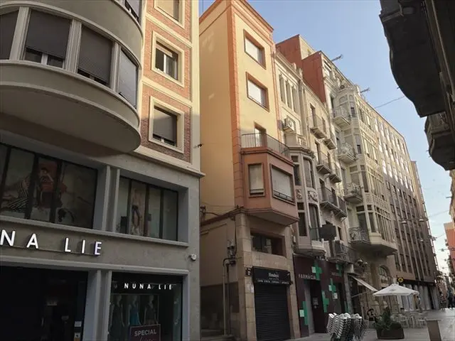 Calle Lamarca 4 3 2