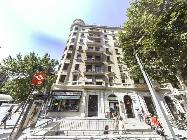 Avenida Paral·lel 130 6º 2º
