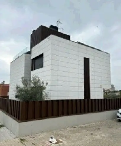 Calle Rosa Sensat, 10