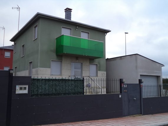 Rúa Rio Ladra, 52 - Urbanizacion Residencial Triacqua - Parroquia San Martiin de Guillar